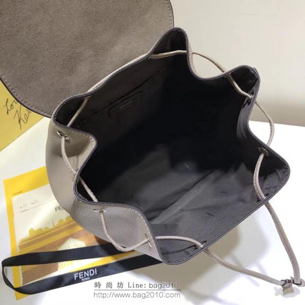 FENDI女包 BACKPACK新款 女士雙肩包 頂部金色五金裝飾 芬迪女背包  fdz2052